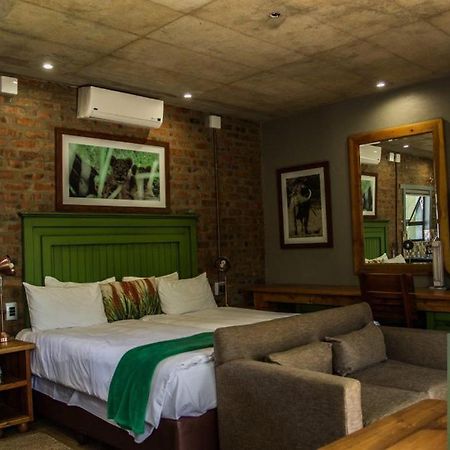 Chameleon Bush Lodge Hammanskraal Exterior foto