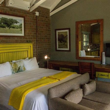 Chameleon Bush Lodge Hammanskraal Exterior foto