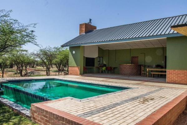 Chameleon Bush Lodge Hammanskraal Exterior foto