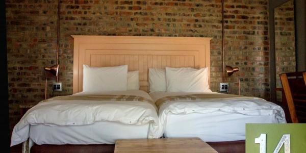 Chameleon Bush Lodge Hammanskraal Exterior foto