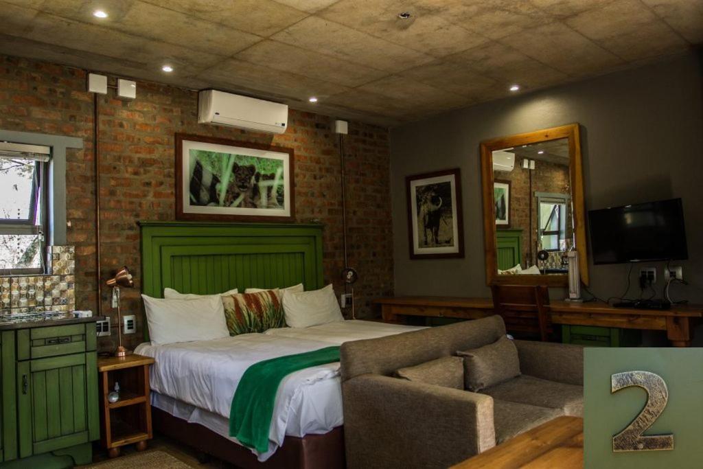 Chameleon Bush Lodge Hammanskraal Exterior foto