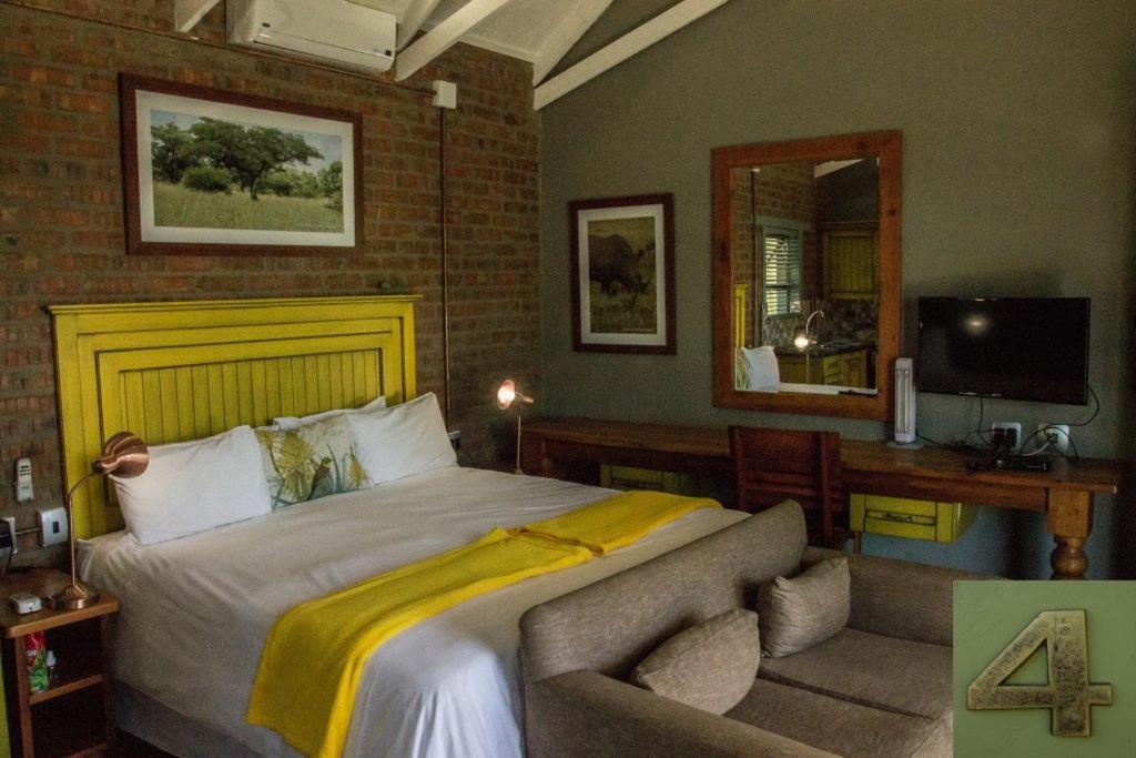 Chameleon Bush Lodge Hammanskraal Exterior foto